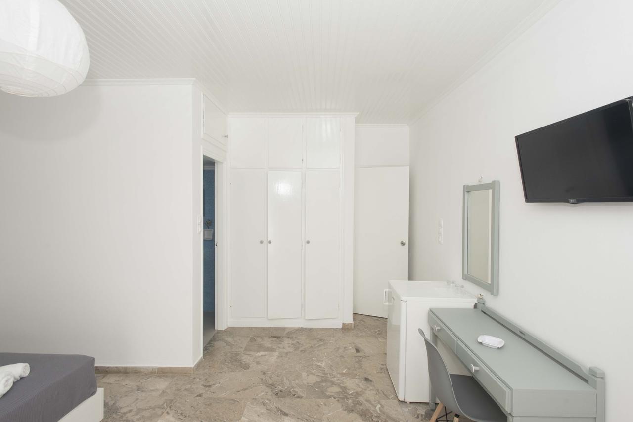 Hotel Finikas 메토니 외부 사진